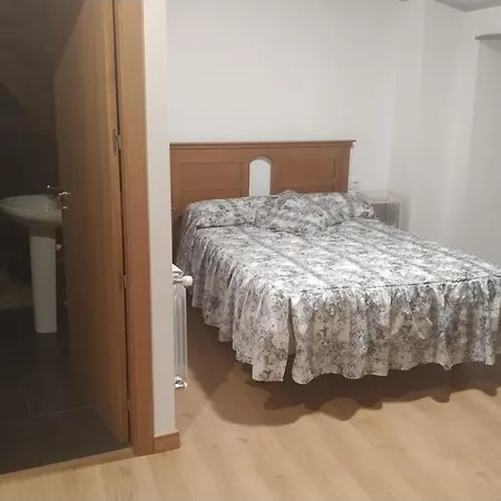 Casa Dos Fuelles * Ourense